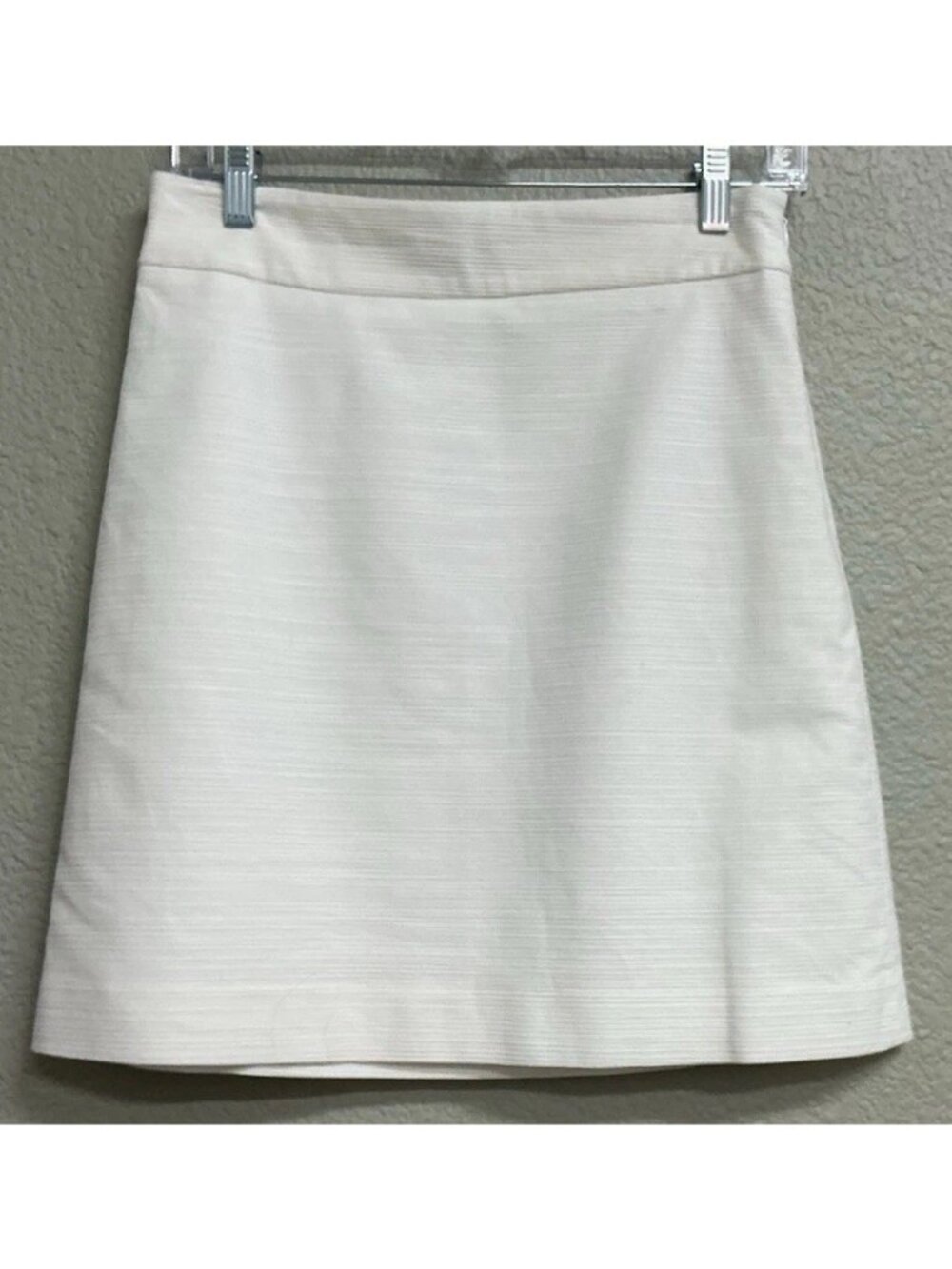 Ann Taylor Factory White Textured Knee Length Pencil Straight Skirt Women's Sz 0